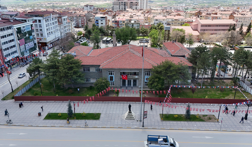 Tarihi Öğretmenevinde Restorasyon Çalışmaları Başladı