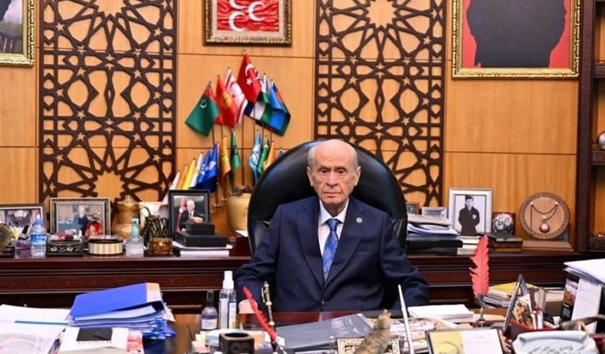 Bahçeli: "CHP’li Meclis Başkanvekili ve CHP’li Kâtip Üye Derhal İstifa Etmeli"