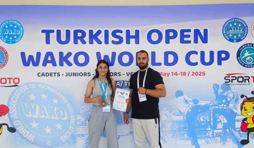 Antalya’da Elazığlı sporcular madalyaları topladı