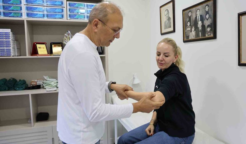 Prof. Dr. Karalezli: "Çıkıklar Acildir, Doğru Tedavi Edilmezse Ciddi Hasar Bırakabilir"