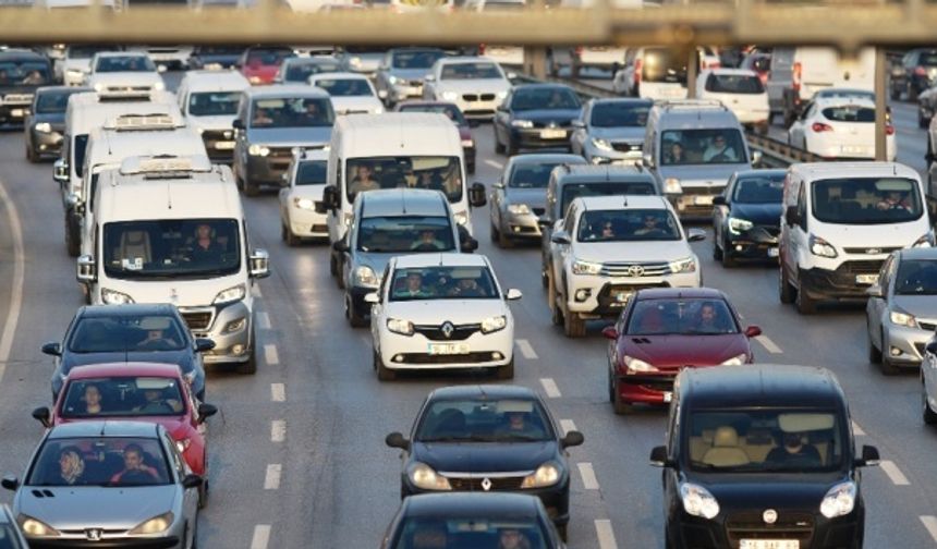 Araç Sahiplerine Müjde: Akaryakıtta İndirim Yolda