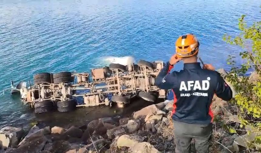 Elazığ’da Beton Mikseri Göle Uçtu: 1 Yaralı