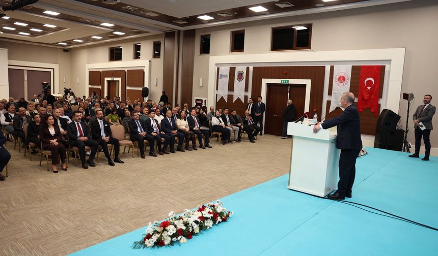 Elazığ’ın “Beyaz Ev” Sosyal Destek Modeli Antalya’daki Uluslararası Kongrede Tanıtıldı