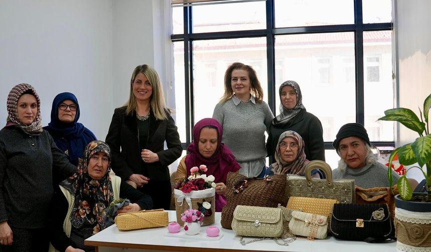 Elazığ Belediyesi Kursları, Esmek Çatısı Altında Birleştirildi