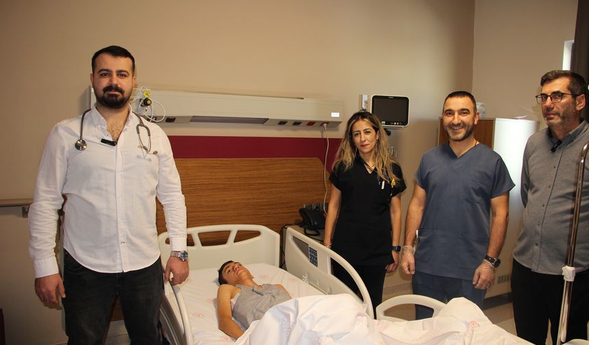 İleri Derece Göğüs Deformitesi Ameliyatla Düzeltildi