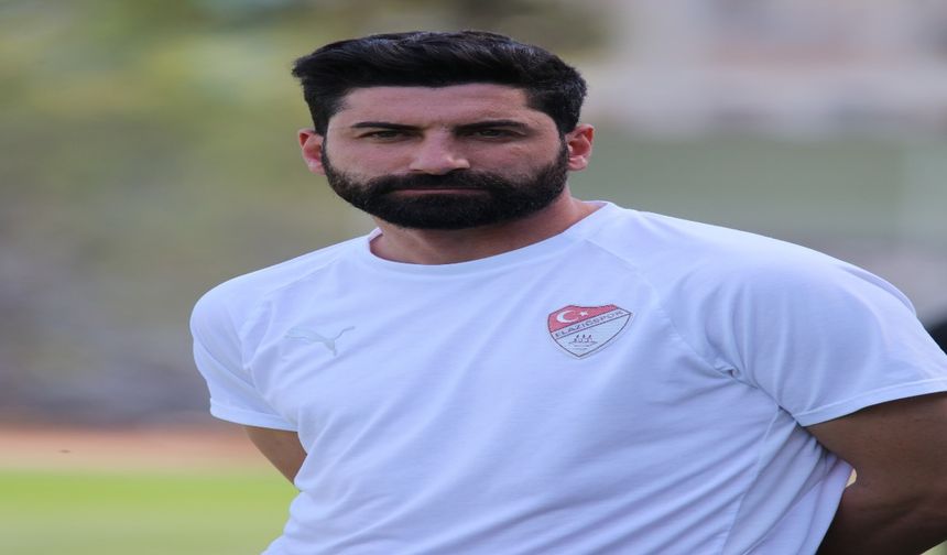 Elazığspor'da Kaleci Muammer Sözleşmesini Feshetti