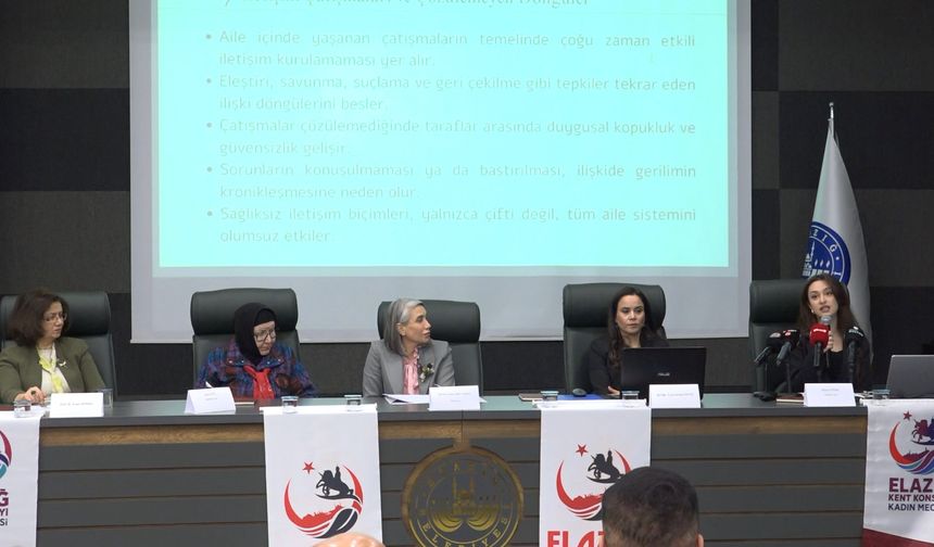 Elazığ Kent Konseyi Kadın Meclisi’nden Aile Yapısı Paneli