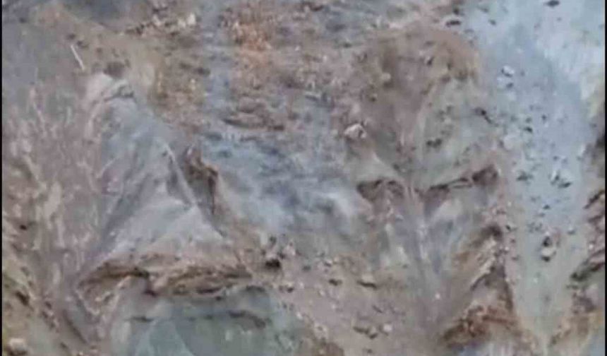 Elazığ'da heyelan anı kamerada