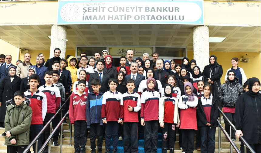 Keleş: “Gençlerimizin Azmi Geleceğe Umut Veriyor”