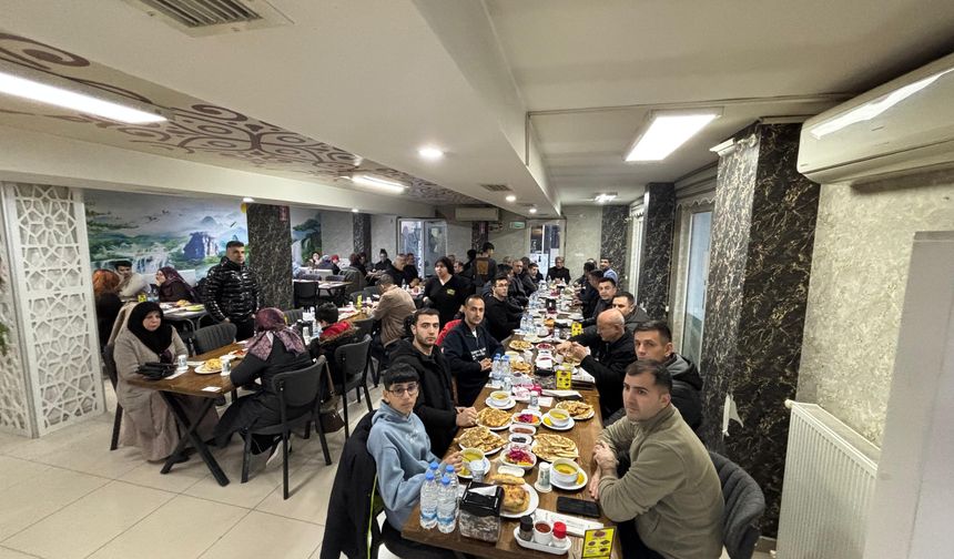 Burdur’da Elazığlılar İftar Sofrasında Bir Araya Geldi