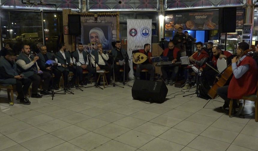 Elazığ’da İlahi Gecesi Düzenlendi