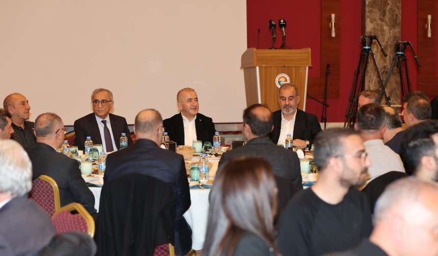 Elazığ Organize Sanayi Bölgesi’nde Sanayiciler İftar Sofrasında Buluştu