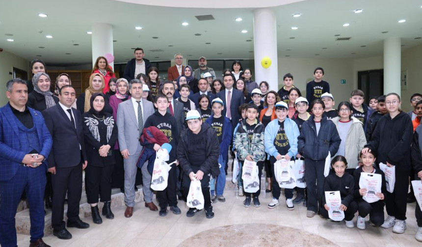 Elazığ'da 5 Günlük Kütüphane Haftası Başladı