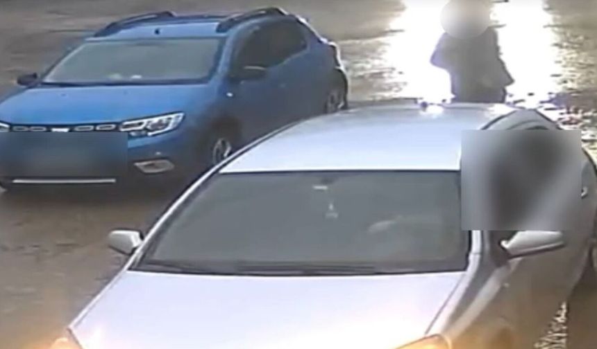 Aracın Altında Kalmaktan Son Anda Kurtuldu