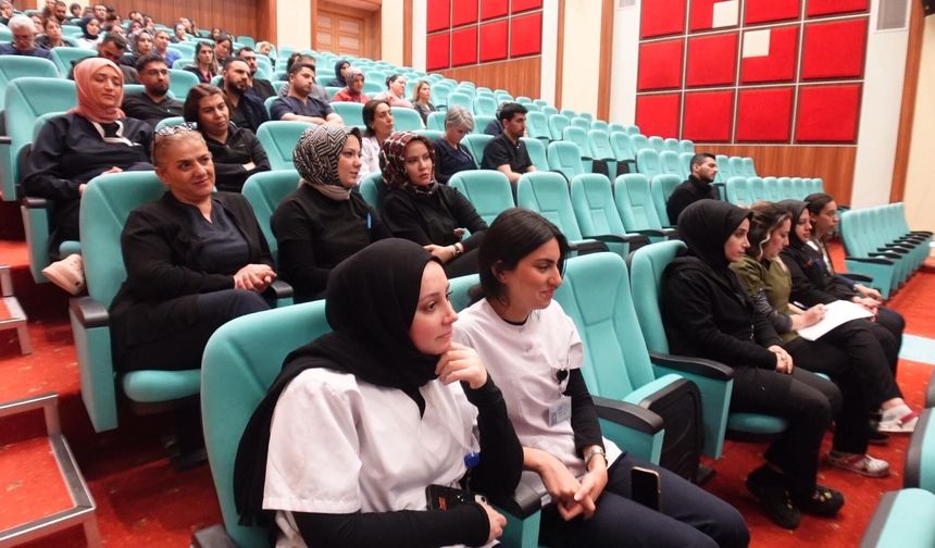 Fırat Üniversitesi’nde Otizm Farkındalığına Yönelik Eğitim Düzenlendi