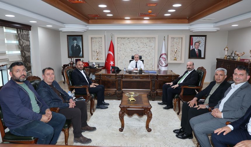 Karaçor Derneği’nden Vali Hatipoğlu’na Nezaket Ziyareti