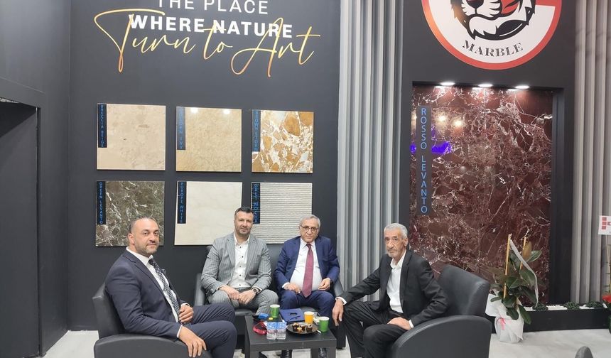 Elazığ OSB Başkanı Öztürk, İzmir Mermer Fuarı’nda Firmaları Ziyaret Etti