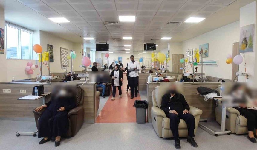 Elazığ'da Kanser Hastalarına Moral Verildi