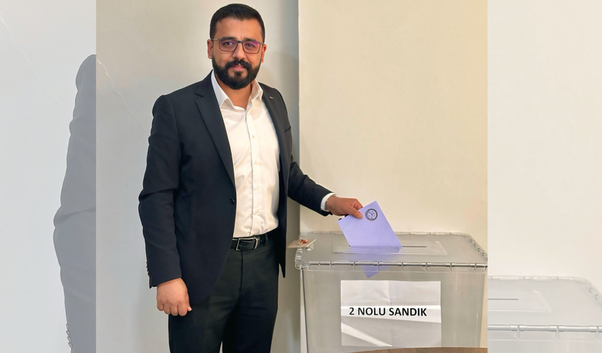 Tüm Sağlık Çalışanları Sendikası 1. Olağan Genel Kurulunu Yaptı: Genel Başkanlığa Timur Gök Seçildi