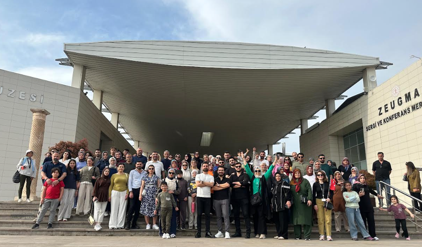 Sağlık Hak-Sen Elazığ’dan Örnek Organizasyon, Gezi Lobi’den Kusursuz Planlama: 140 Kişilik Dev Tur Büyük Beğeni Topladı