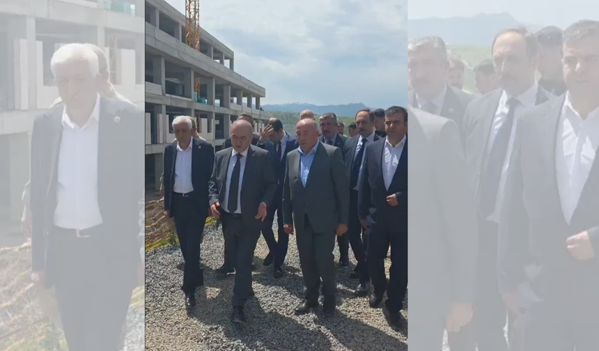 Vali Hatipoğlu, Palu-Kovancılar Devlet Hastanesi İnşaatını Yerinde İnceledi