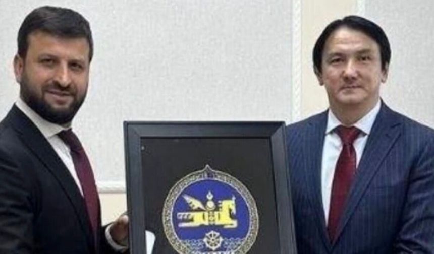 Elazığlı Yöneticiye Moğolistan’dan Prestijli Havacılık Nişanı