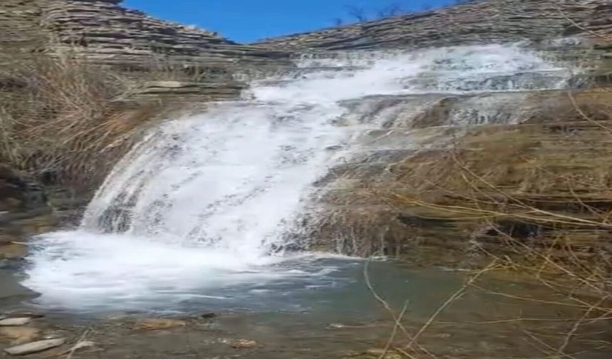 Elazığ'da Yağışlar Sonrası Şelaleler Coştu