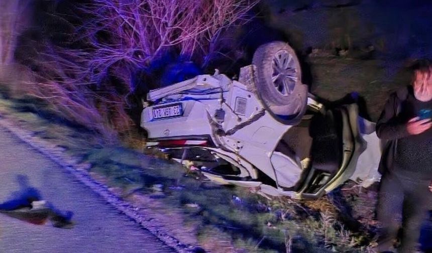 Elazığ'da Otomobil Takla Attı: 2 Yaralı