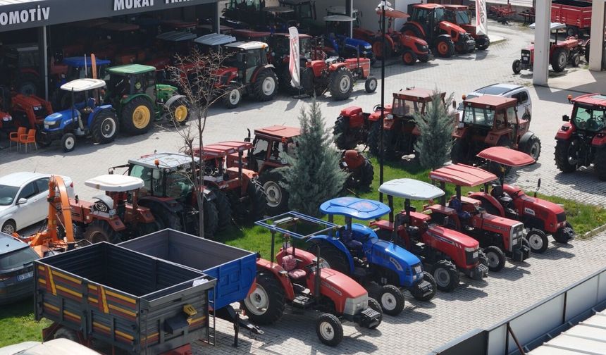 Traktörcü Esnafları Modern ve Konforlu Bir Ortamda Ticaret Yapıyor