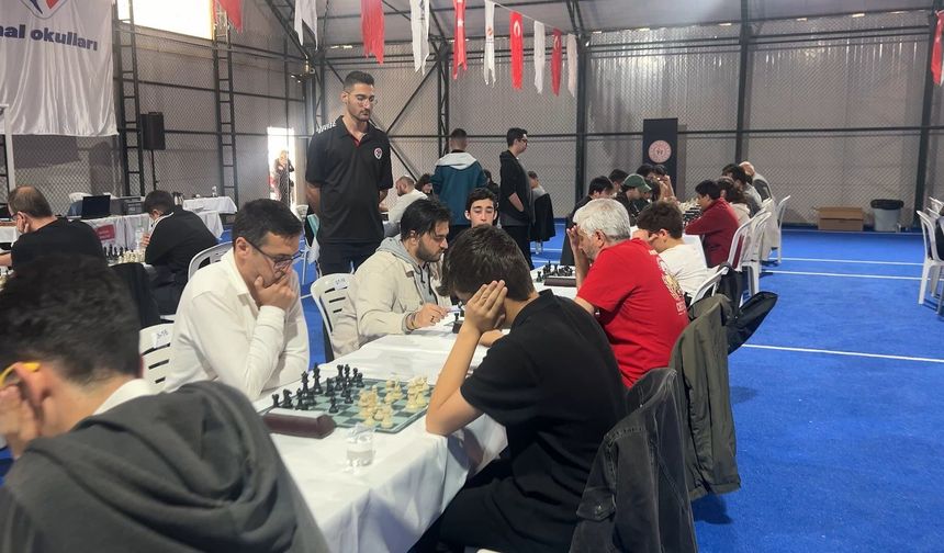 Elazığ’da Satranç Heyecanı: 12 İlden 247 Sporcu Yarıştı