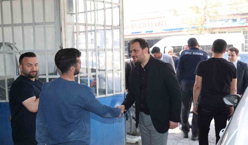 AK Parti 1 Mayıs'ta İşçileri Unutmadı