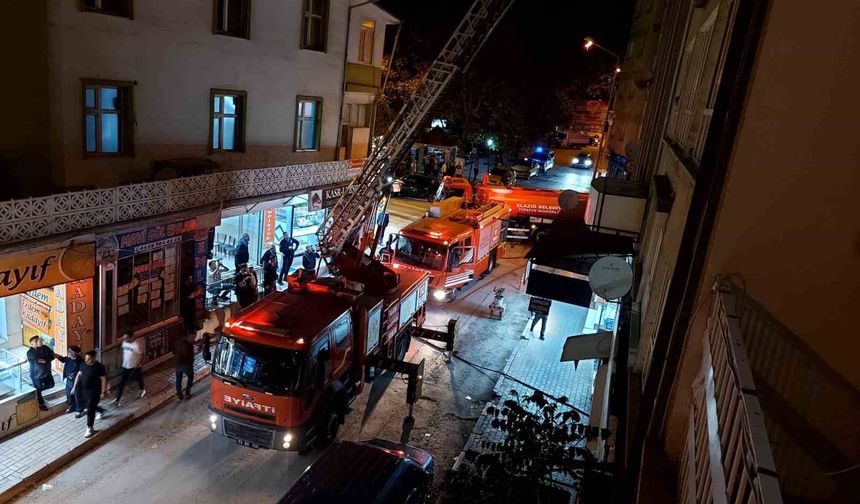 Elazığ'da baca yangını