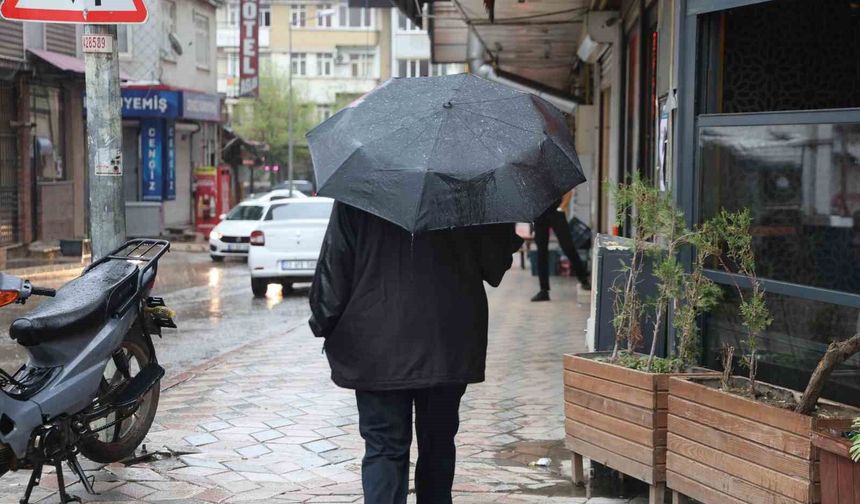 Elazığ'da Sağanak Etkisini Göstermeye Başladı