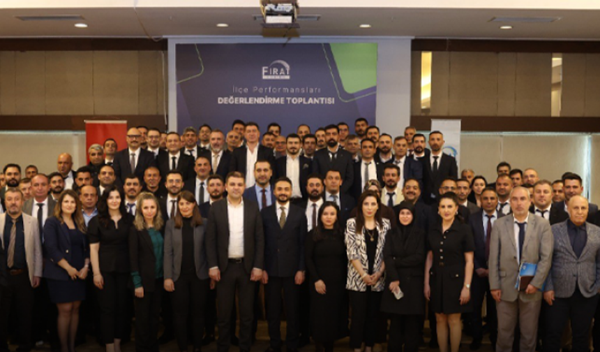 Fırat EDAŞ’ta Başarılı İlçe ve Çalışanlara Ödül