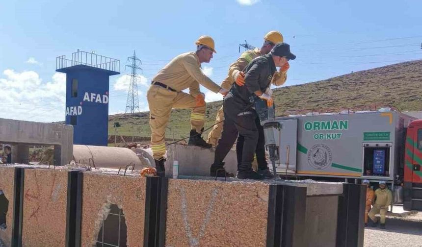 Elazığ'da ORKUT Ekibine Orta Seviye Akreditasyon Eğitimleri