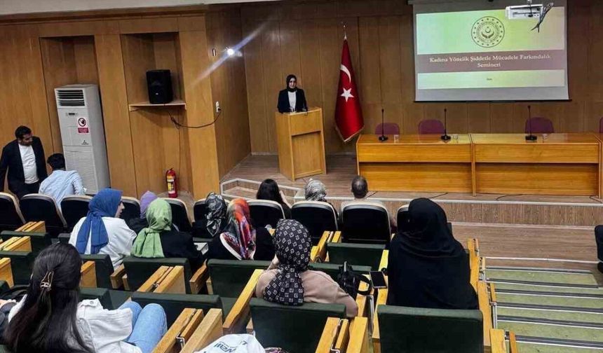 Üniversitesi Öğrencilerine 'Kadına Yönelik Şiddetle Mücadele' Eğitimi