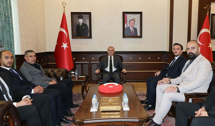 Anahtar Parti’den Vali Hatipoğlu’na Ziyaret