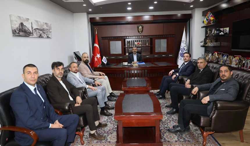 Anahtar Parti Elazığ İl Başkanlığı’ndan Belediye Başkanı Şahin Şerifoğulları’na Ziyaret