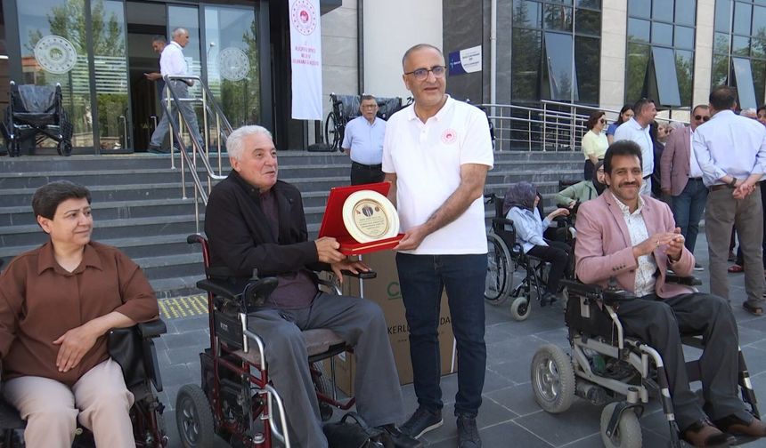 Elazığ’da Geri Dönüşümden Engellilere Destek