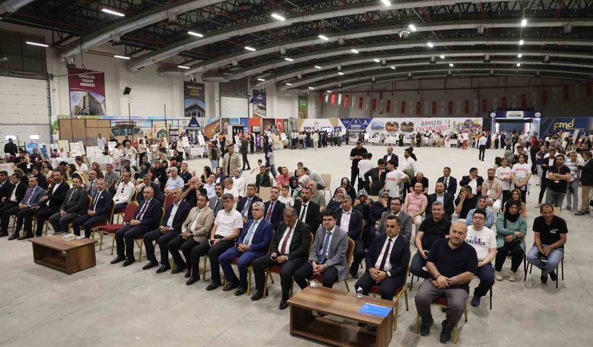 Elazığ'da 'Harezmi Eğitim Modeli Yıl Sonu' Şenliği
