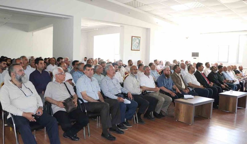 Elazığ'da Kur'an kursu öğreticileri ve din görevlilerine eğitim