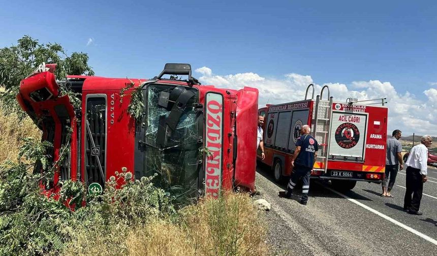 Elazığ'da tır devrildi: 1 yaralı