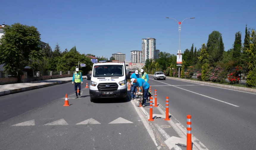 Elazığ Belediyesi, Trafik İşaretleme Çalışmaları Gerçekleştiriyor