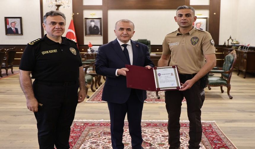 Kahraman Bekçi Ümit Döner’e Başarı Belgesi