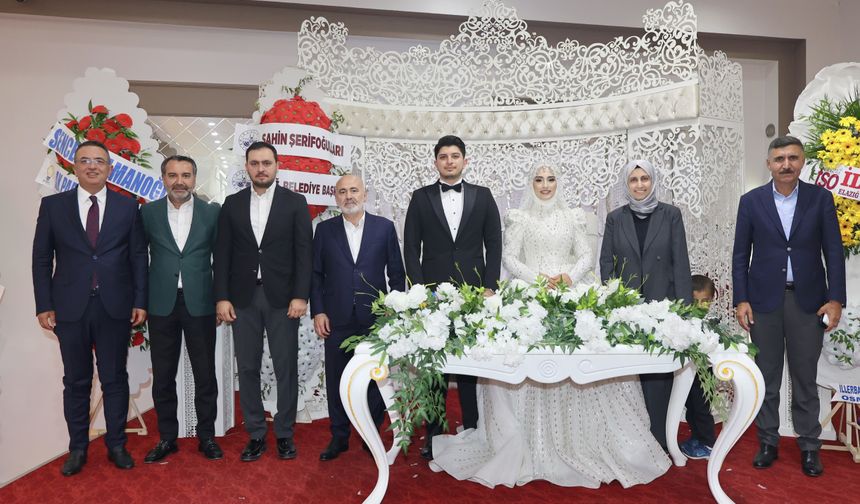 Yatkın ve Şeker Ailelerinin Mutlu Günü: Elifnaz ile Safa Kürşat Dünyaevine Girdi