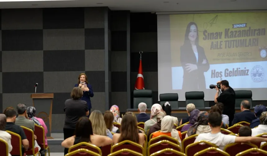 Ailelere Yönelik “Sınav Kazandıran Aile Tutumları” Semineri Düzenlendi