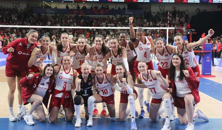 A Milli Kadın Voleybol Takımı, Çin’i 3-2 Mağlup Etti