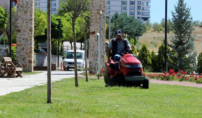 Elazığ Belediyesi’nden Kent Genelinde Park ve Yeşil Alanlarda Yoğun Bakım ve Onarım Çalışması