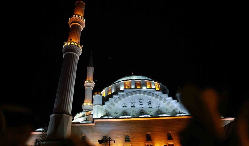 15 Temmuz'un 10. yıl Dönümünde Elazığ'da Camilerde Sela Okundu