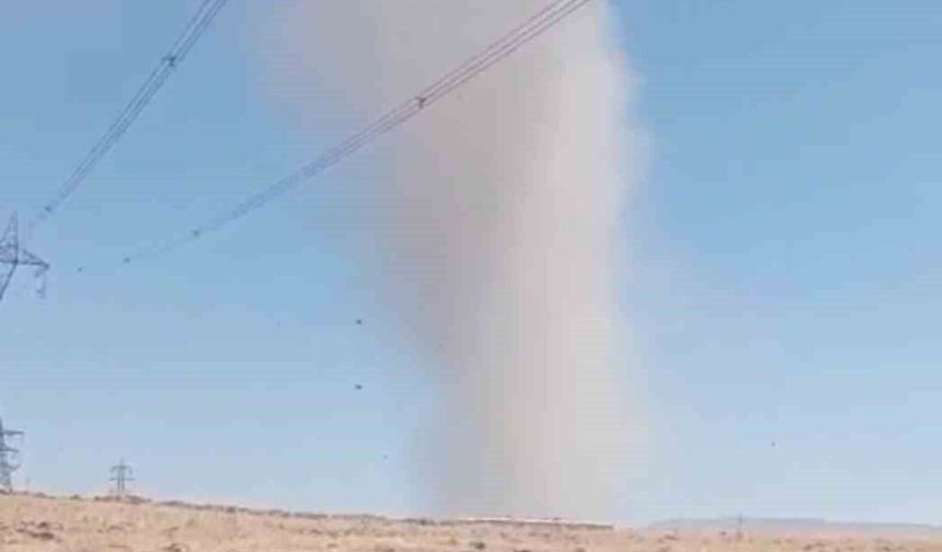 Elazığ'da Korkutan Hortum Kamerada